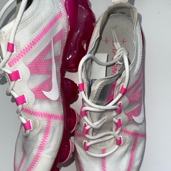Pink vapormax - Picture 2 of 2